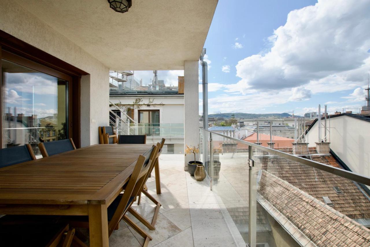 Penthouse Apartment By Hi5 -At The Top Of Budapest Exterior photo